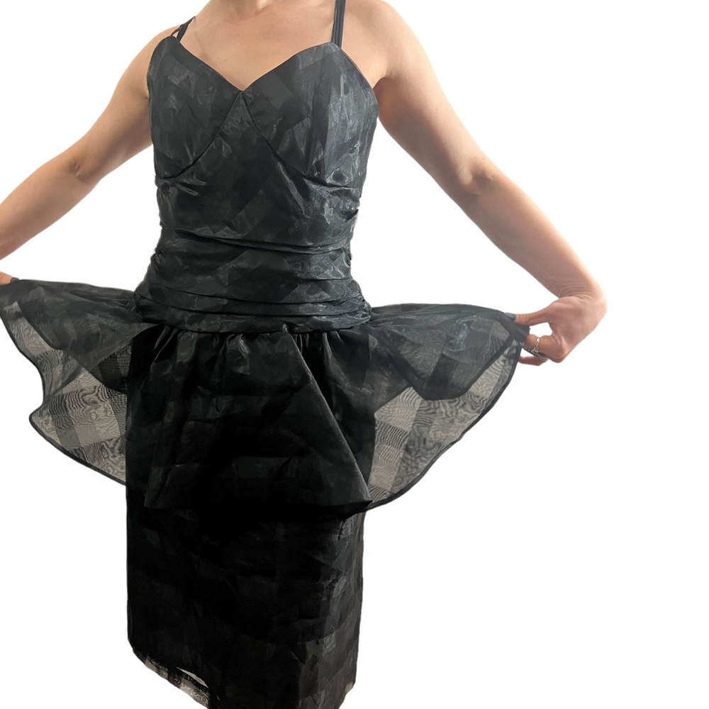Gorgeous 1980’s Black Vintage Dress with Peplum Detail & Spaghetti Straps, Small - Picture 3 of 9